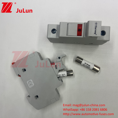 10x38mm 32A Ασημένιο στοιχείο Ηλιακή ασφάλεια για φωτοβολταϊκή RT18-32X 10*38mm κυλινδρικό κάλυμμα ασφάλειας με 32A 690V χαμηλή