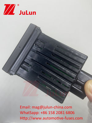 Ελαφρύς διακόπτης αναβλήματος BC45-13A350-AB 24V 12V Εργαστηριζόμενος κόκκινος / μαύρος πλαστικός κινητήρας πυροσβεστικών