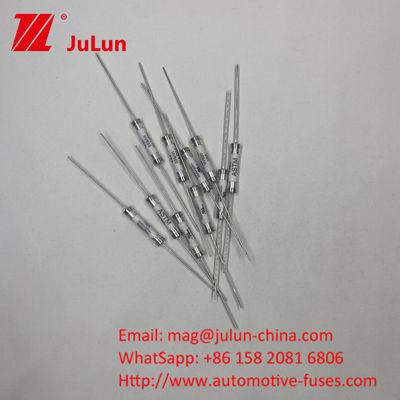 HV660 ASTM 16A 500VDC 30KA Κηραμικές αυτοκινητοβιομηχανικές ασφάλειες Μέθοδος συναρμολογήσεως με άξονα μόλυβδο 6*32mm