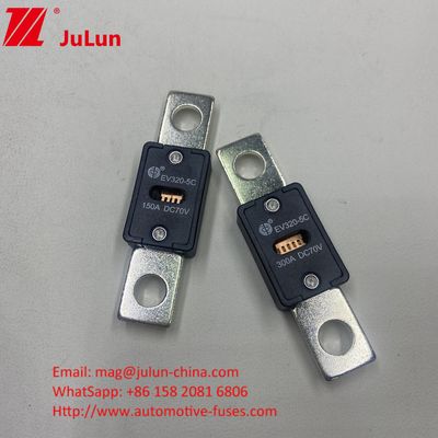 51mm Απόσταση τρύπας Αυτοκινήτου EV320*-5X 225A 70VDC Σωρίδες 68*19*10mm 6KA Δυνατότητα σπάσματος Για οχήματα υψηλής απόδοσης