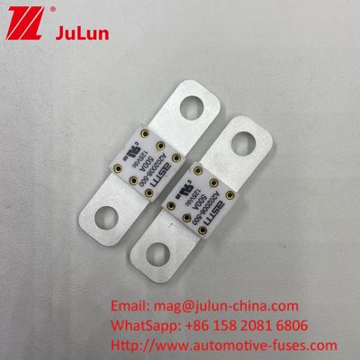 Σύντομη προστασία κυκλώματος 500A 125VDC Battey Fuse Μικρό μέγεθος Υψηλό ρεύμα Απόσταση ονομαστικού ρεύματος μεταξύ 2 οπών 50,8mm