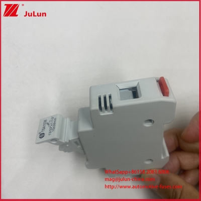 Ηλιακή φωτοβολταϊκή ασφάλιστρα 10*38mm 30A 1000VDC 6 KV Καθορισμένη παλμός Αντιστέκεται στην τάση Ηλιακή φωτοβολταϊκή ασφάλιστρα με υψηλή ικανότητα ρήξης 20kA