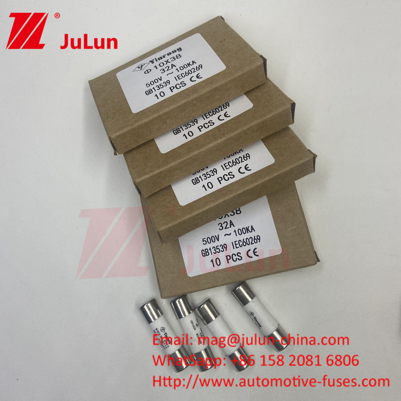 ΦΩΤΙΚΟΣ ΦΥΣΙΟΣ 10*38mm 10A Din Οδηγός Φύλακας Κρατητής Για 1000VDC 15A DIN Σιδηροδρομική Ηλιακή Φύλακας Κρατητής
