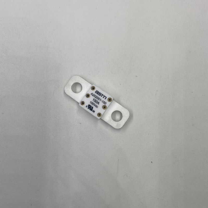 150A 150VDC Μετατροπή ισχύος Κηραμικές αυτοκινητοβιομηχανικές ασφάλειες Μεγάλη ικανότητα σπάσματος 16KA 20KA με συνιστώμενη σφιχτή ροπή 11-13N·m Για M8