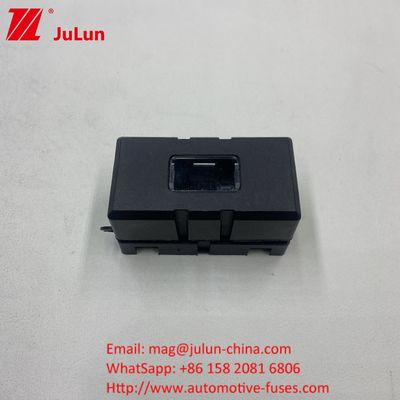 Καρτόνι συσκευασία αυτοκινητοκινητήρα Fuse Holder για με Plug-in Fuses Max τάση 32VDC 58VDC 72VDC