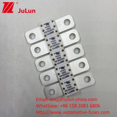 68*17.7*12mm A202008 350A 125VDC EV FUSE Υψηλή ικανότητα σπάσματος κάτω των 125Vdc Για βελτιστοποίηση των επιδόσεων των ηλεκτρικών οχημάτων