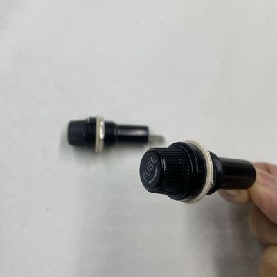 Εγκατάσταση 6*30mm Πίνακα τοποθετημένο κάλυμμα ασφάλειας Ηλεκτρικό για εξοπλισμό